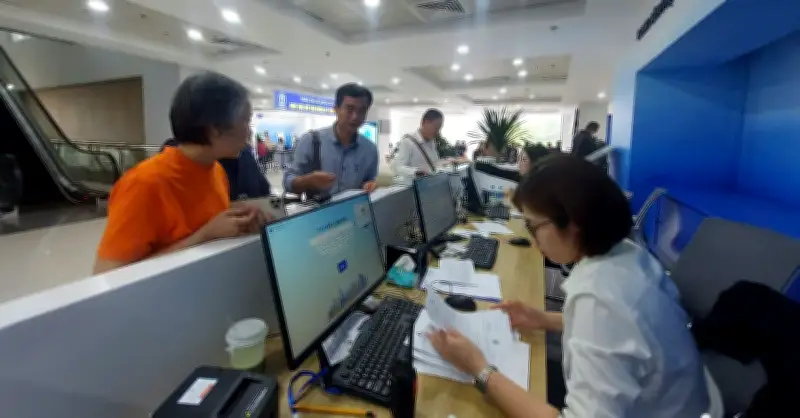 Cụ bà 97 tuổi ủy quyền nhận lương hưu: Bài học cho cán bộ