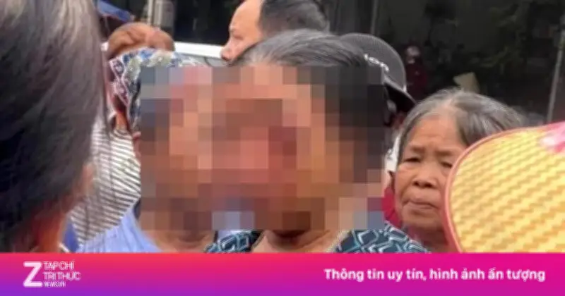 Cụ bà bán rau bị chủ quán hải sản xịt nước áp lực cao gây thương tích ở mắt