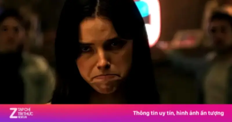 Cô gái 'gây ám ảnh' toàn cầu từ phim kinh phí thấp