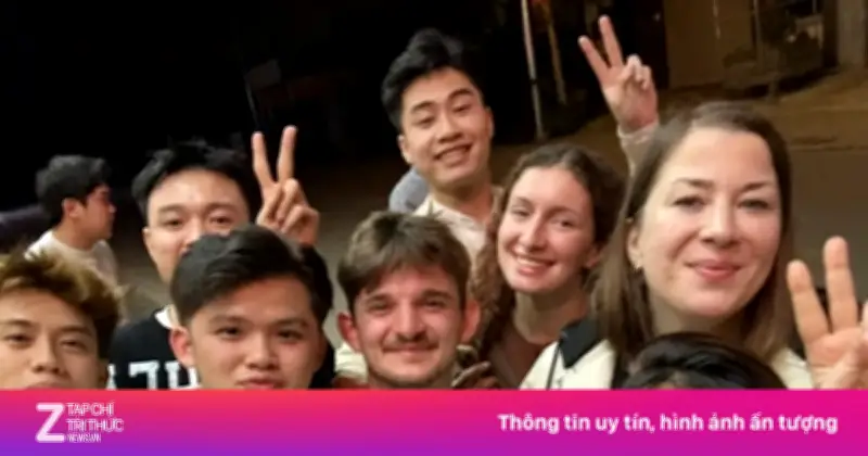Cô gái Mỹ ngỡ ngàng khi được mai mối 8 chàng trai Việt độc thân