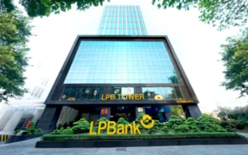 Cổ phiếu LPB tăng trần, thanh khoản đột biến gần 8.000 tỷ đồng