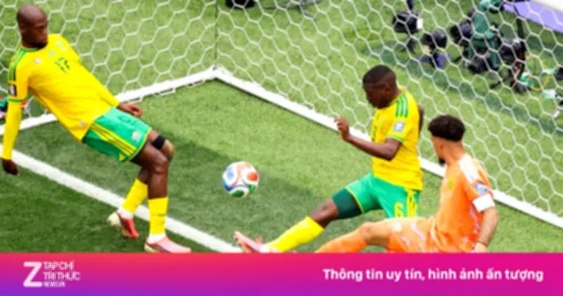 Canada hạ Nam Phi phút bù giờ, vào tứ kết World Cup 2026