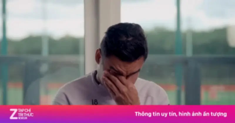 Casemiro và vợ bật khóc trong ngày chia tay MU
