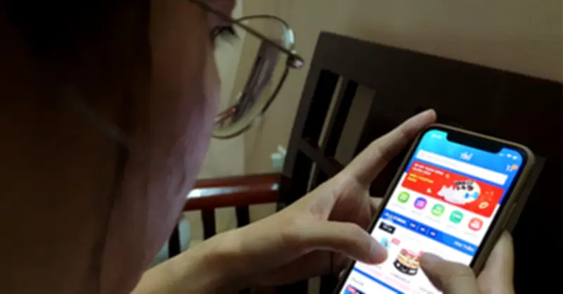 Các sàn thương mại điện tử đồng loạt tăng phí, người mua khó tìm hàng giá rẻ