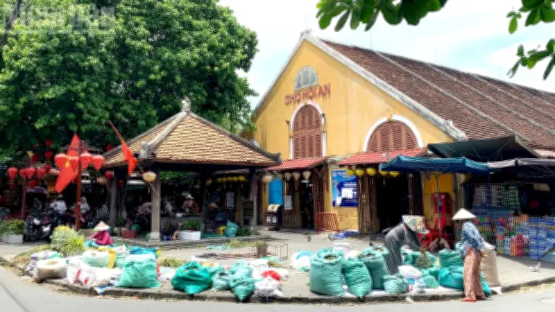 Chợ lá thuốc Tết Đoan Ngọ ở Hội An: Nét văn hóa và tri thức dân gian