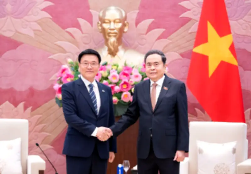Chủ tịch Quốc hội tiếp đoàn Viện nghiên cứu kinh tế Hàn Quốc