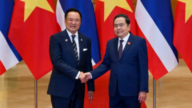 Chủ tịch Quốc hội tiếp Thủ tướng Thái Lan, thúc đẩy quan hệ Đối tác chiến lược toàn diện