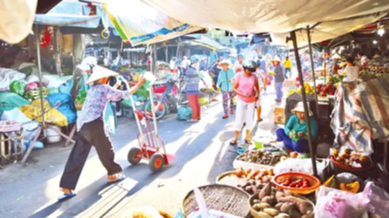 Chợ truyền thống vắng khách: Thực trạng và giải pháp đổi mới