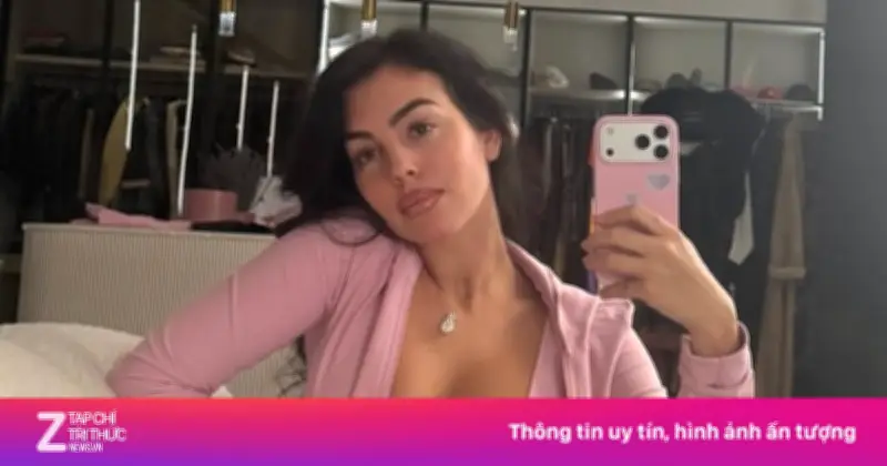 Chiến lược kinh doanh của vợ Ronaldo khi diện trang phục Mimoa trên khán đài World Cup
