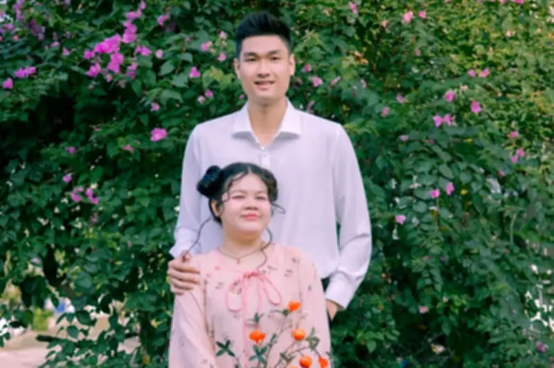 Chàng trai cao 2,03m kể chuyện gia đình 'khổng lồ' và mối tình thời thanh xuân