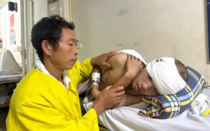 Chàng trai người H'Mông nghèo mắc bệnh hiểm nghèo cần sự trợ giúp
