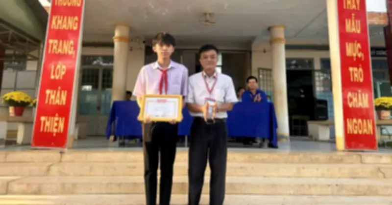 Chàng trai Tây Ninh đạt 3 điểm 10 tuyệt đối thi lớp 10 chuyên