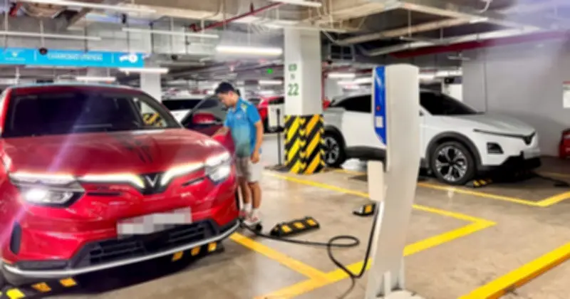 Chung cư bắt buộc có chỗ đậu và sạc xe điện từ 15.12.2026