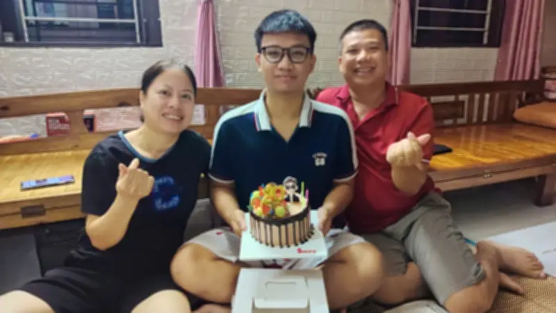 Chuyện tình vợ chồng tiếp viên đường sắt: 20 năm trên 'chuyến tàu hạnh phúc'