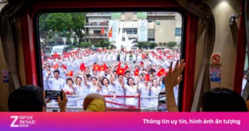 Chuyến tàu PL1 đầu tiên đưa nhân viên y tế Bệnh viện Bạch Mai tới cơ sở Ninh Bình