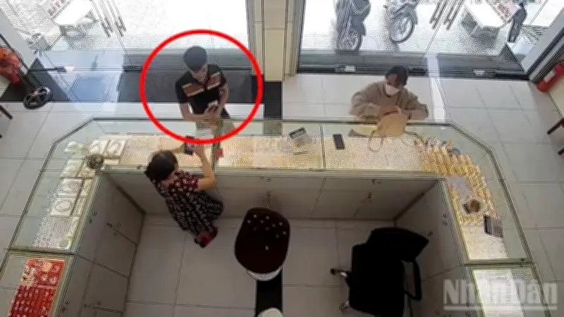 Công an Đắk Lắk bắt giữ đối tượng lừa đảo qua mã QR giả mạo