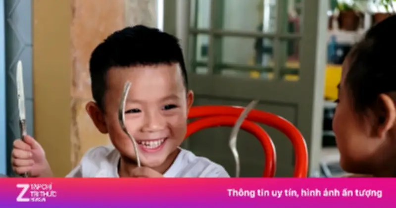 Cảnh báo: Trẻ dưới 2 tuổi không nên dùng điện thoại, máy tính bảng