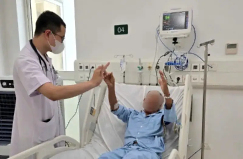 Cấp cứu thành công bệnh nhân đột quỵ và phẫu thuật cột sống tại Bệnh viện Bạch Mai cơ sở Ninh Bình