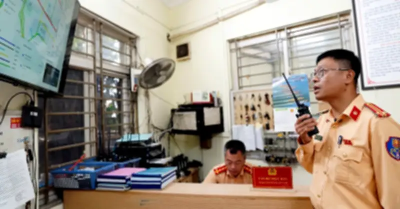 CSGT Hà Nội dùng app kết hợp AI để soi ùn tắc, tra cứu mức phạt
