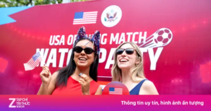 CĐV Mỹ tại Hà Nội tưng bừng ăn mừng chiến thắng 4-1 trước Paraguay ở World Cup 2026