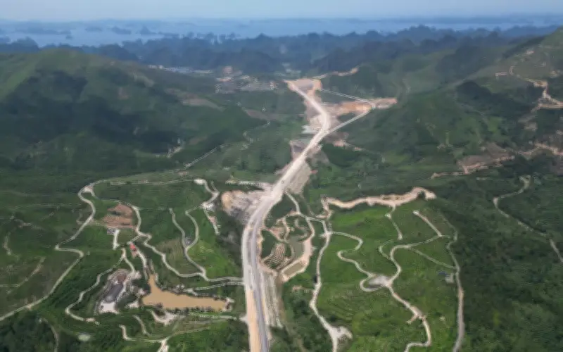 Dự án nâng cấp Quốc lộ 279 tại Quảng Ninh chậm tiến độ