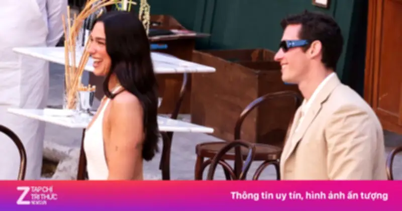 Dua Lipa gợi cảm trong tiệc cưới tại Italy với váy hở lưng và trang sức triệu đô