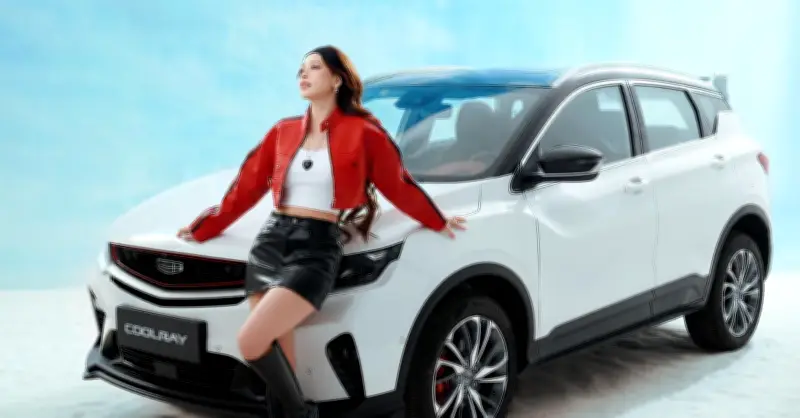 Geely Coolray 2026 ra mắt tại Việt Nam: Động cơ 4 xi-lanh, nhiều nâng cấp