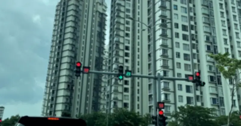 Giá chung cư TPHCM lập đỉnh mới, nguồn cung khan hiếm kéo dài