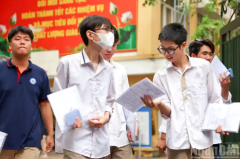 Gợi ý lời giải chi tiết đề thi Toán mã đề 103 kỳ thi tốt nghiệp THPT 2026