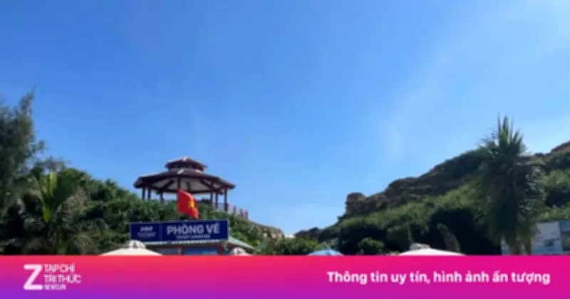 Giá vé Eo Gió tăng vọt dù tỉnh yêu cầu chưa điều chỉnh