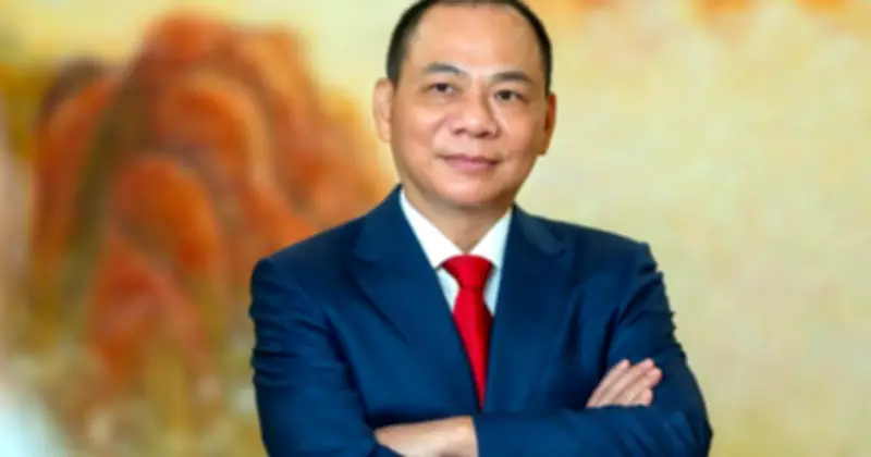 Giá vàng giảm gần 30%, tỷ phú Phạm Nhật Vượng có lợi từ chương trình đổi vàng lấy nhà?