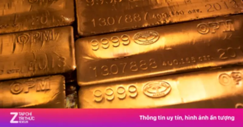 Giá vàng thế giới phục hồi mạnh, vượt 4.200 USD sau đáy