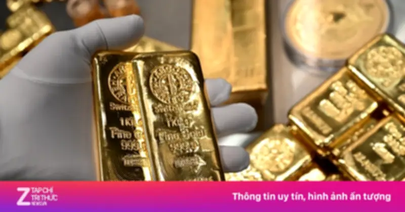 Giá vàng thế giới phục hồi trên 4.000 USD sau khi chạm đáy 6 tháng