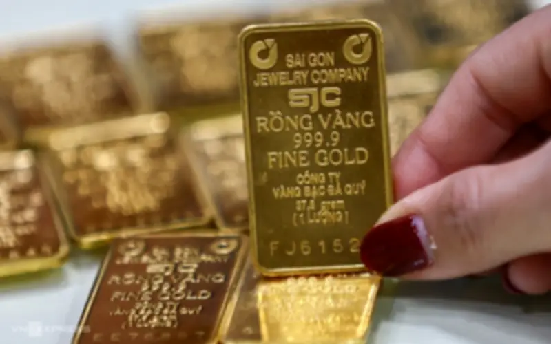 Giá vàng trong nước giảm mạnh 7,4 triệu đồng/lượng, chênh lệch mua bán 5 triệu
