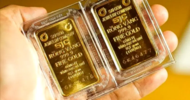 Giá vàng đầu tuần bùng nổ: thế giới vượt 4.300 USD/ounce, trong nước tăng tới 3 triệu đồng/lượng