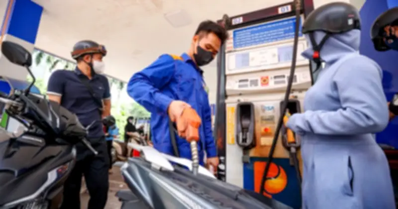Giá xăng dầu hôm nay 1.7: Xăng E5RON 92 không quá 20.785 đồng/lít