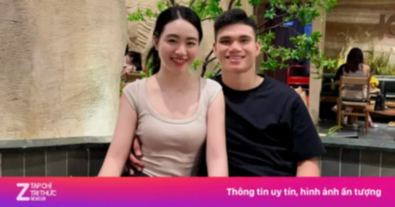 Gia thế gây bất ngờ của vợ cầu thủ Phạm Xuân Mạnh khiến dân mạng trầm trồ