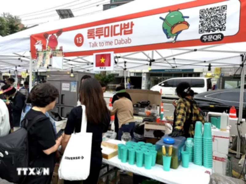 Gian hàng Việt Nam thu hút du khách tại Lễ hội Ẩm thực Thế giới ở Seoul