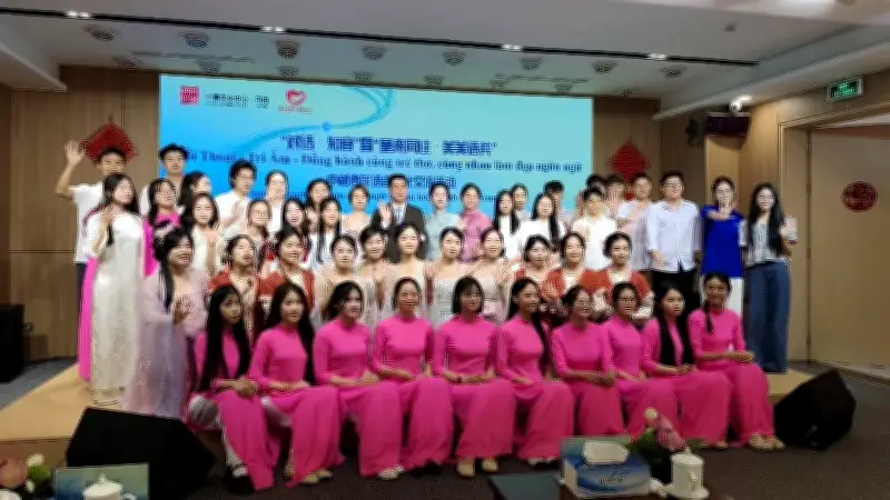 Giao lưu 'Đối thoại tri âm - đồng hành cùng trẻ thơ' tại Hà Nội