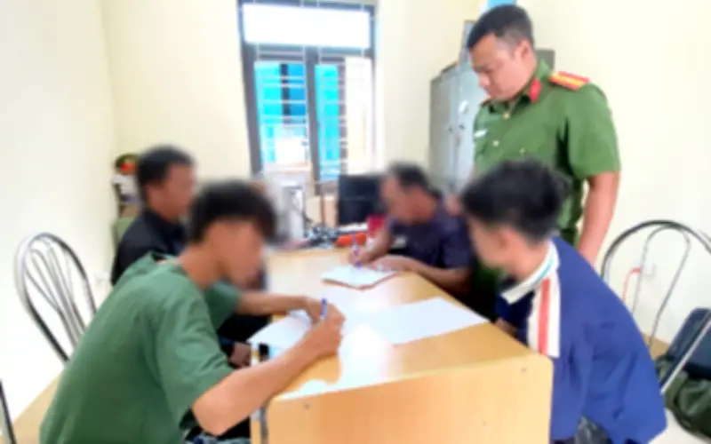 Giải cứu 2 học sinh dân tộc Mông bị dụ qua TikTok với lời hứa việc nhẹ lương cao