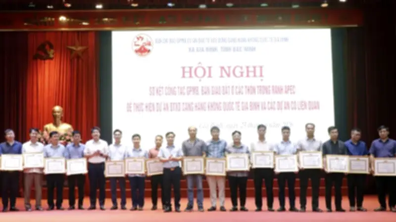 Giải phóng mặt bằng sân bay Gia Bình: Di dời 3.439 ngôi mộ trong 35 ngày