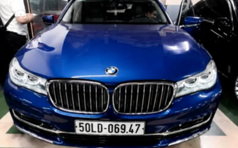 Giảm giá 9% hai xe sang BMW và Lexus của bà Trương Mỹ Lan