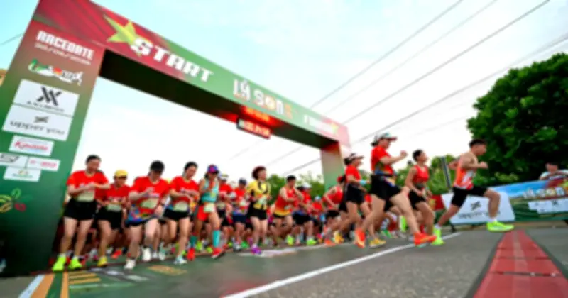 Gần 1.800 VĐV tham gia Lý Sơn Half Marathon 2026 giữa biển trời nham thạch