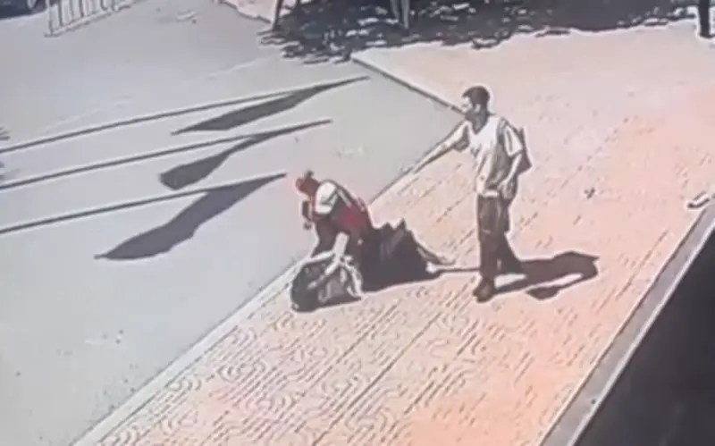 Hà Nội: Công an vào cuộc vụ cô gái bị shipper hành hung dã man vì mâu thuẫn giao đồ ăn