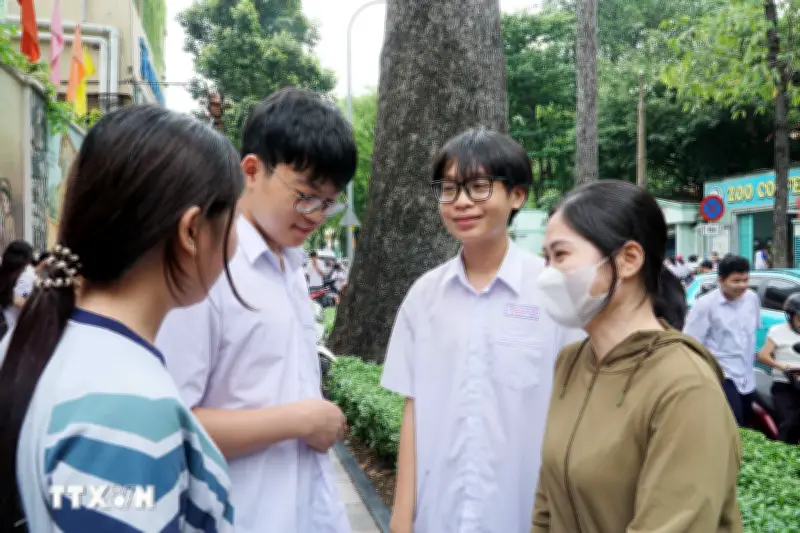Hà Nội công bố điểm chuẩn vào lớp 10 các trường THPT công lập