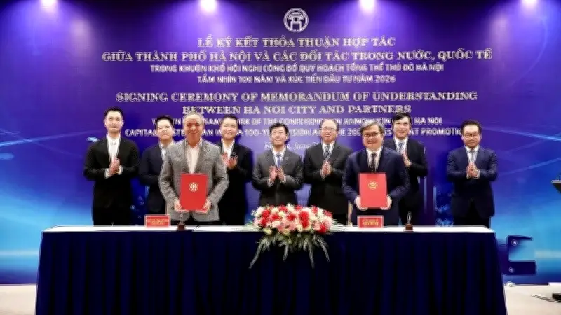 Hà Nội ký kết hợp tác công nghệ với CMC, hướng tới trung tâm AI và chuyển đổi số