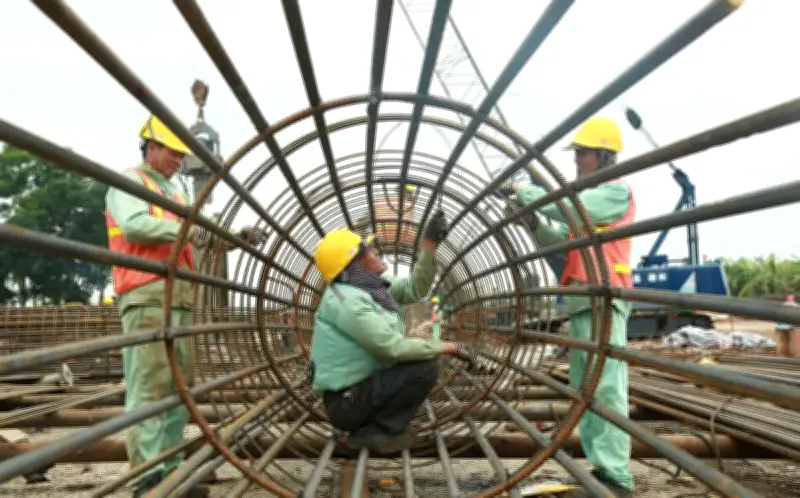 Hà Nội ký quy chế phối hợp bảo vệ quyền lợi người lao động về bảo hiểm