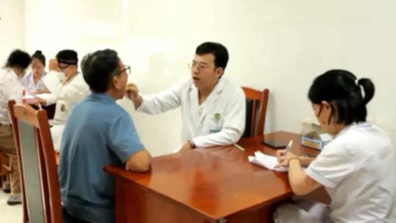 Hà Nội mở rộng chính sách hỗ trợ khám chữa bệnh cho người dân