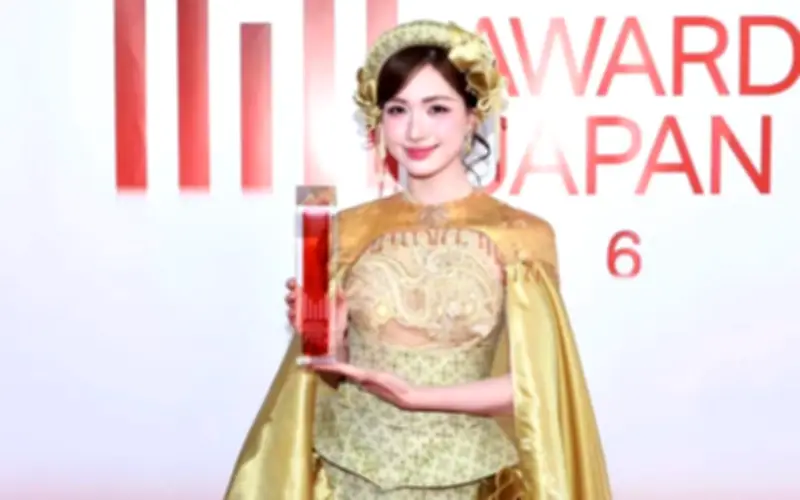 Hòa Minzy giành giải thưởng âm nhạc quốc tế tại Nhật Bản