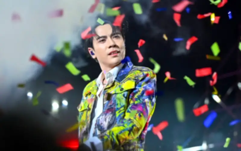 Hòa Minzy, Quang Hùng MasterD khuấy động 20.000 khán giả trong concert Thanh Xuân